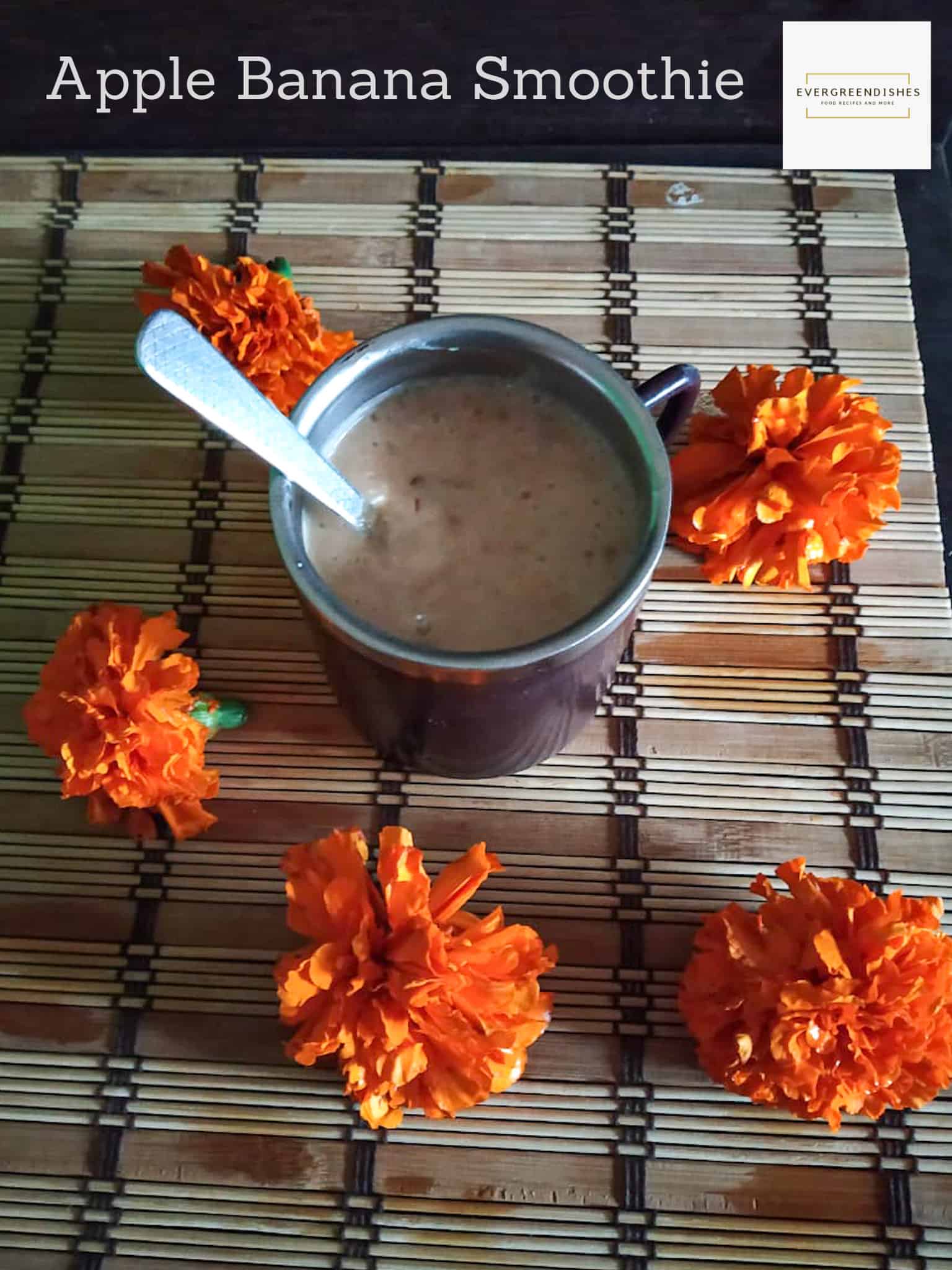 Apple Banana Smoothie