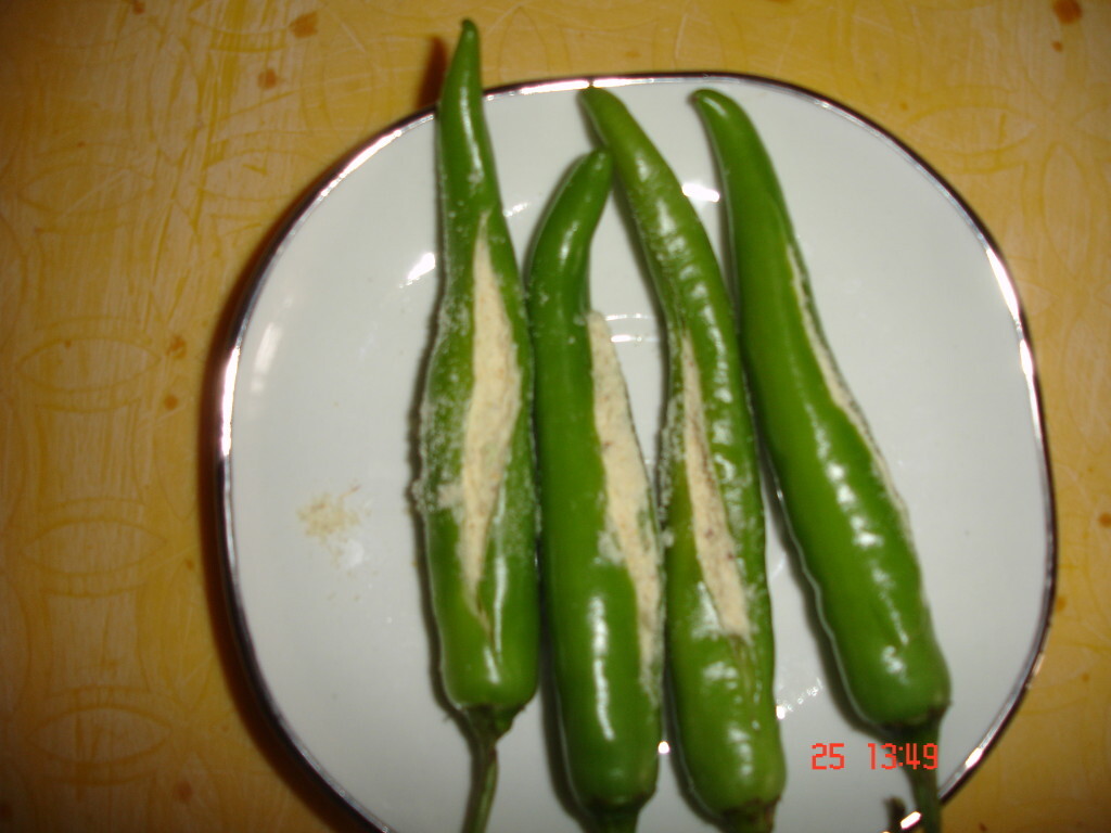 green chilly with filling