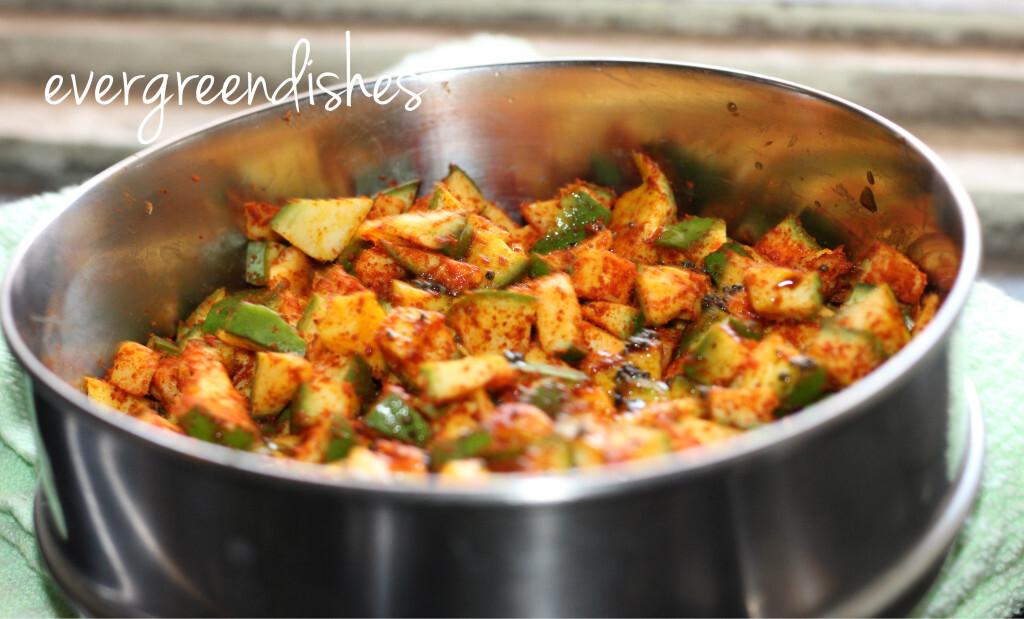 mango pickle with seasoning