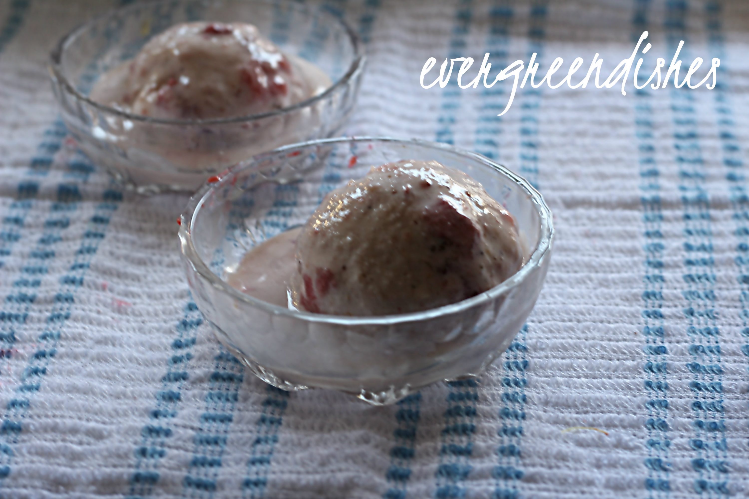 strawberry ice cream