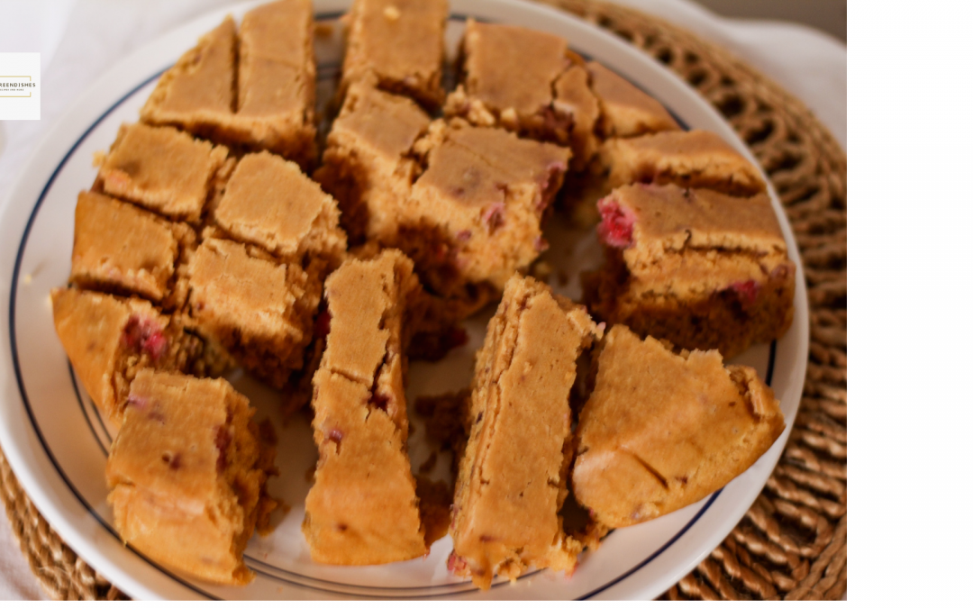 Whole Wheat Strawberry Cake / healthy strawberry cake