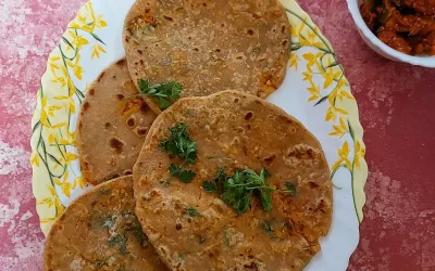 Mooli Paratha | Radish Stuffed Flatbread
